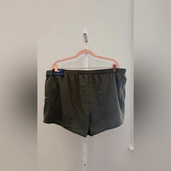Reebok’s Olive Green Women's Shorts relaxed fit new with tags size XXL - Picture 1 of 4